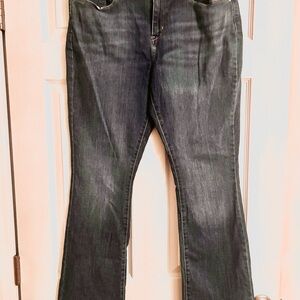 Signature by Levi Strauss Mid-Rise Bootcut Jeans. Sz 14. Women's.